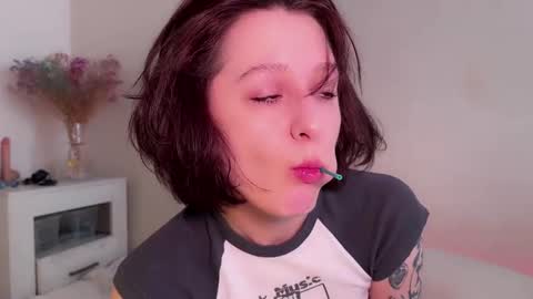 Kristina online show from 02-18-25, 05:31