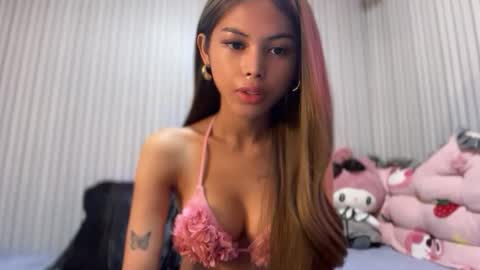 Estela online show from 10-07-25, 02:09