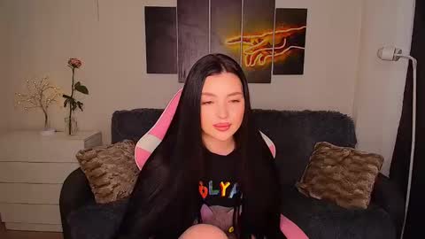 princessamira1 online show from 02-16-25, 06:10