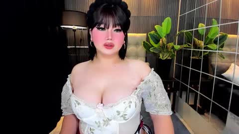 Snapshot of princesshugecummer chatting on 02-21-25, 06:26 Astrid Ley online show from 02-21-25, 06:26