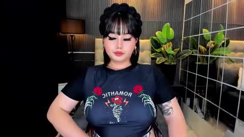 Snapshot of princesshugecummer chatting on 03-10-25, 09:18 Astrid Ley online show from 03-10-25, 09:18