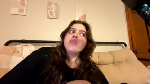 Snapshot of princesslaylaa chatting on 10-29-25, 02:36 princessviccxo online show from 10-29-25, 02:36