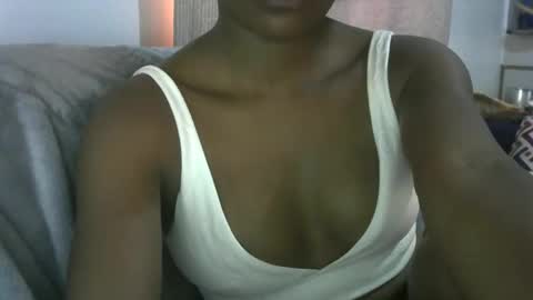 Snapshot of princesslove90 chatting on 12-15-25, 04:06 princesslove online show from 12-15-25, 04:06