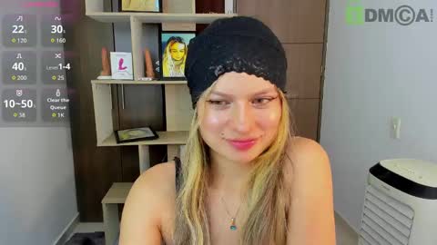 princessmariana25 online show from 10-14-25, 07:25