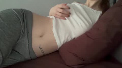 Kris3 online show from 12-14-25, 06:41