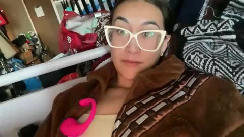 princessoftenis44 online show from 11-04-25, 09:58