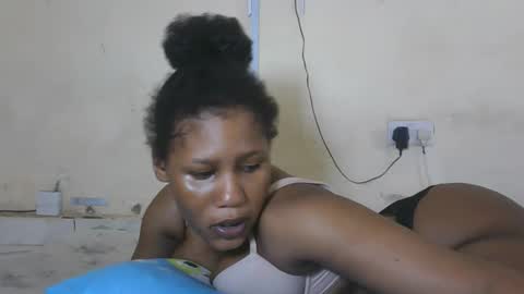 Snapshot of princesssweetass2 chatting on 02-01-26, 10:19 FENNY online show from 02-01-26, 10:19