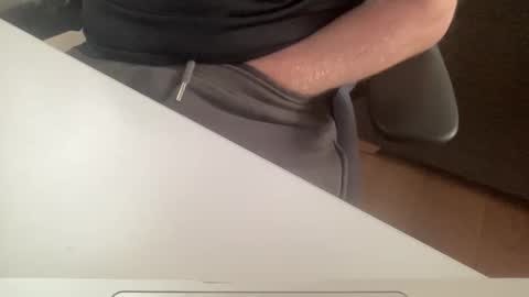 Snapshot of pritchj chatting on 09-28-25, 02:00 pritchj online show from 09-28-25, 02:00