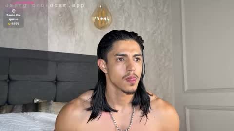 Snapshot of privilegewc chatting on 11-08-25, 01:17 privilegewc online show from 11-08-25, 01:17