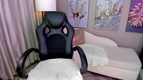 Snapshot of priya_rose chatting on 02-01-25, 06:19 Priya Rose online show from 02-01-25, 06:19