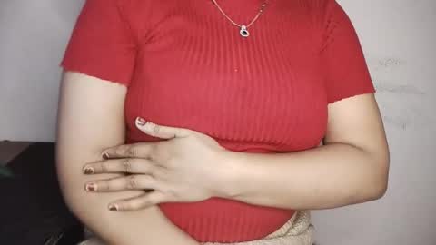 Snapshot of priyu_ chatting on 11-07-25, 07:03 priyu_ online show from 11-07-25, 07:03