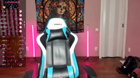 Di online show from 09-20-25, 03:51