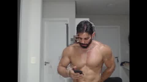 Snapshot of promuscles4u chatting on 01-17-26, 12:37 promuscles4u online show from 01-17-26, 12:37