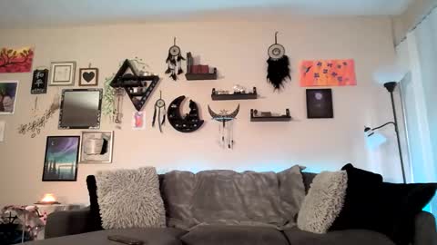 Snapshot of properfuct chatting on 11-26-25, 10:33 Properfuct online show from 11-26-25, 10:33