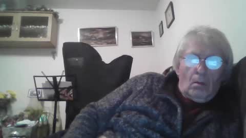 Snapshot of proudwelshman chatting on 12-09-24, 11:24 proudwelshman online show from 12-09-24, 11:24