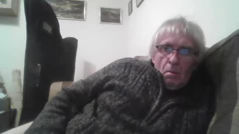 Snapshot of proudwelshman chatting on 02-10-25, 11:34 proudwelshman online show from 02-10-25, 11:34