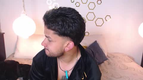 Adris  Juan online show from 11-10-25, 02:43