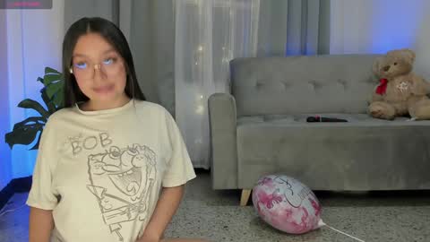 Snapshot of prvncessa_10 chatting on 12-14-24, 06:35    INDEPENDENT MODEL online show from 12-14-24, 06:35