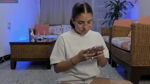 Snapshot of prvncessa_10 chatting on 03-04-25, 04:38    INDEPENDENT MODEL online show from 03-04-25, 04:38