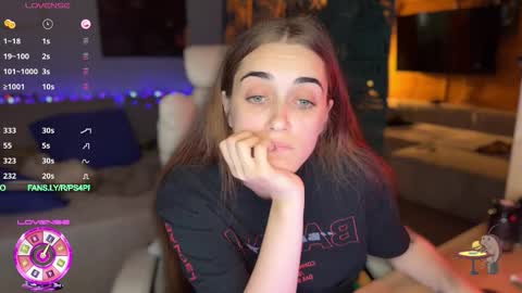 Queen of Pain online show from 10-06-25, 04:15