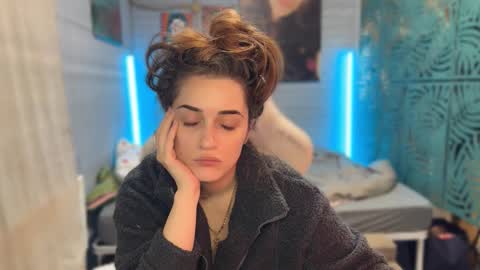 Queen of Pain online show from 03-06-26, 06:32