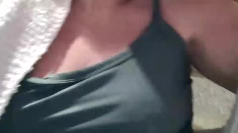 Snapshot of puddleslut420 chatting on 11-18-25, 10:31 Puddles online show from 11-18-25, 10:31