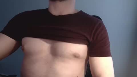 Snapshot of pudzilla69 chatting on 02-14-25, 02:33 pudzilla69 online show from 02-14-25, 02:33