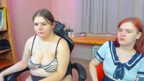 Snapshot of puffetish chatting on 12-23-24, 06:37 Jenna online show from 12-23-24, 06:37