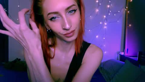 EsteticHouse online show from 12-18-24, 01:45