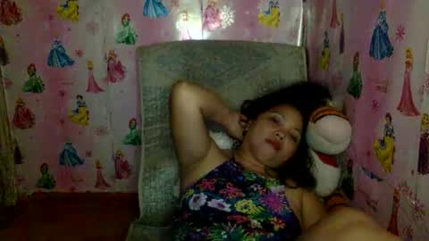 Snapshot of puke_maru chatting on 01-12-26, 04:23 Maru online show from 01-12-26, 04:23