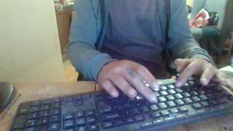 pup_y online show from 10-17-25, 08:11