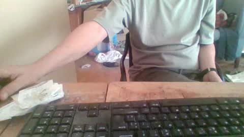 pup_y online show from 10-25-25, 08:33