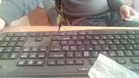 pup_y online show from 11-12-25, 09:32