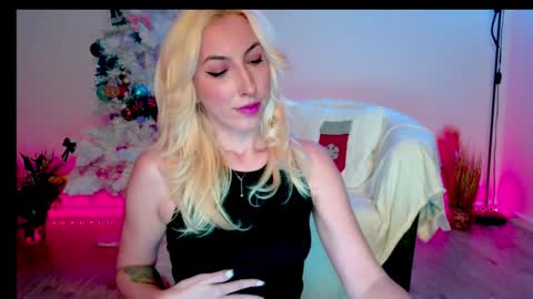 Isabelle online show from 12-16-24, 06:05