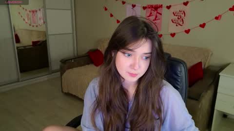 Snapshot of purple_averge chatting on 10-22-25, 05:30 Bella online show from 10-22-25, 05:30