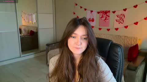 Snapshot of purple_averge chatting on 10-25-25, 05:26 Bella online show from 10-25-25, 05:26