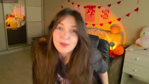 Snapshot of purple_averge chatting on 11-04-25, 05:17 Bella online show from 11-04-25, 05:17