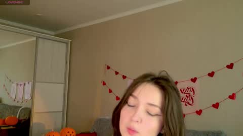 Snapshot of purple_averge chatting on 11-07-25, 05:40 Bella online show from 11-07-25, 05:40