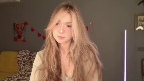 Bella online show from 02-26-26, 05:39