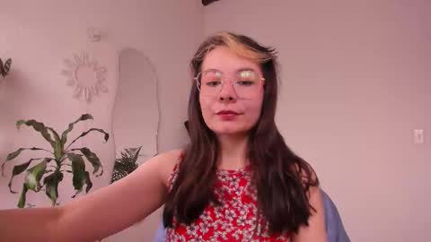 Snapshot of purple_opal chatting on 02-28-26, 06:09 Vero online from Tuesday to Sunday online show from 02-28-26, 06:09