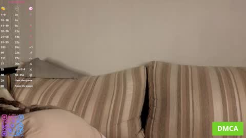 Sophie  Fav patterns 99199444press my buttons  see what happens  online show from 10-28-25, 05:33