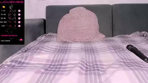 Nina online show from 02-21-25, 03:32