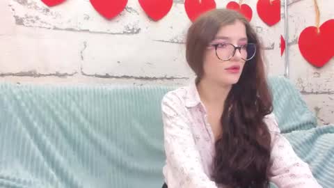 Snapshot of pussykatt_girl chatting on 02-06-25, 08:29 pussykatt_girl online show from 02-06-25, 08:29