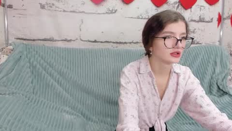 Snapshot of pussykatt_girl chatting on 02-14-25, 01:34 pussykatt_girl online show from 02-14-25, 01:34