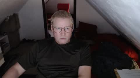 Snapshot of pussylovercb chatting on 09-17-25, 11:23 pussylovercb online show from 09-17-25, 11:23