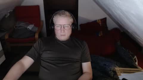 Snapshot of pussylovercb chatting on 09-24-25, 06:33 pussylovercb online show from 09-24-25, 06:33