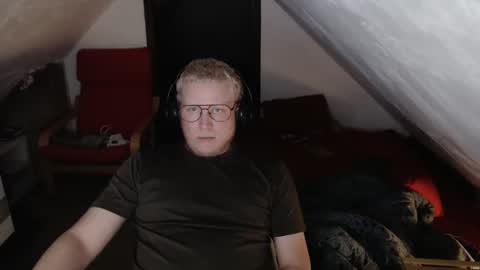 Snapshot of pussylovercb chatting on 10-11-25, 08:40 pussylovercb online show from 10-11-25, 08:40