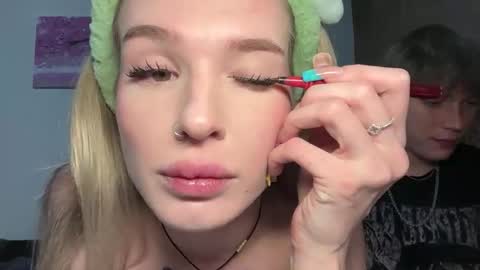 Lina online show from 09-22-25, 04:53