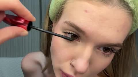 Lina online show from 11-05-25, 09:26