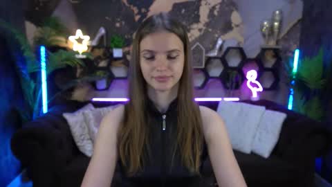 Ellie online show from 09-25-25, 02:10